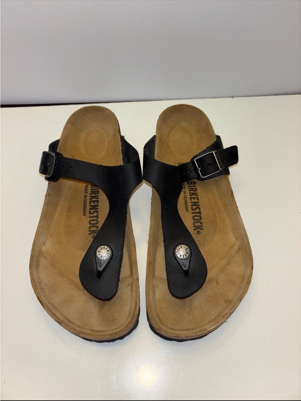 Birkenstock
Women's Gizeh Adjustable Strap Thong Sandals size 39(8.5) - Picture 3 of 9